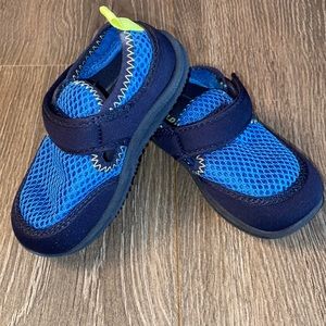 Old Navy Water Shoes